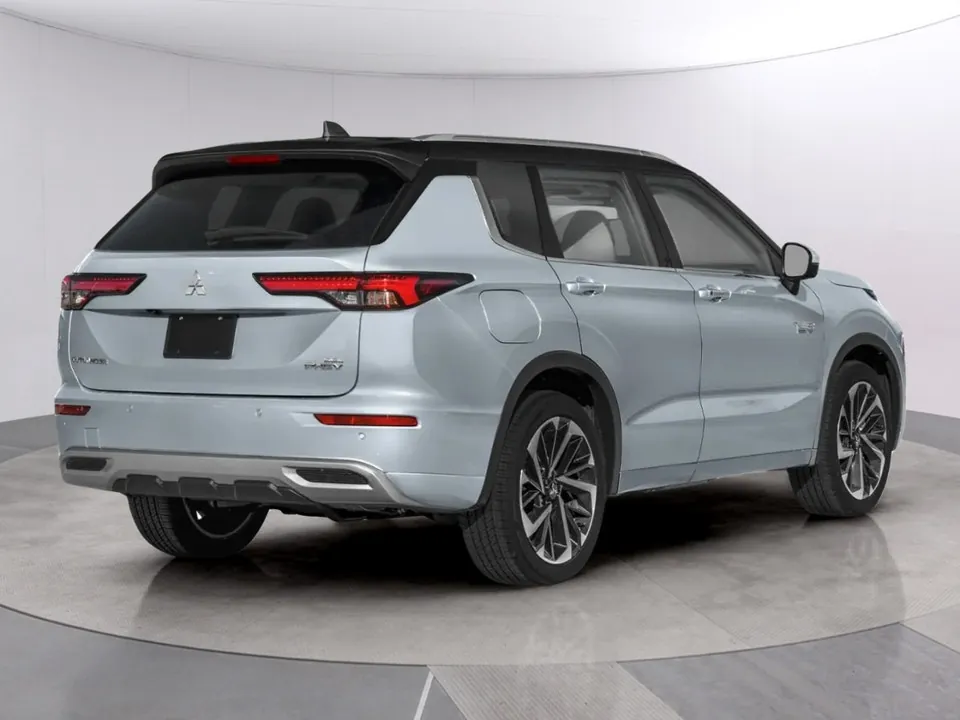 Mitsubishi Outlander 2026 photo 2