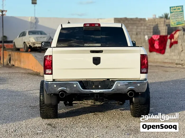 Dodge Ram Big Horn 2017 photo 2