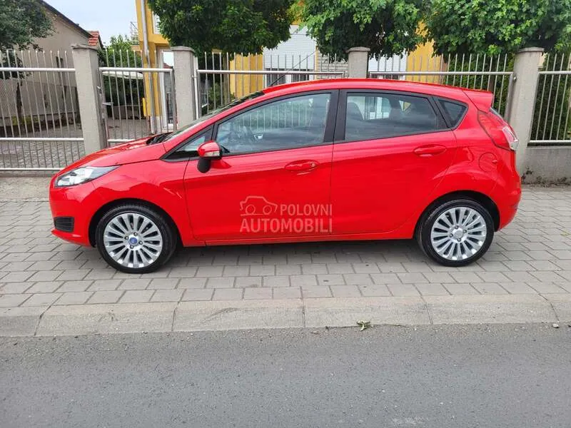 Ford Fiesta 2014 photo 3