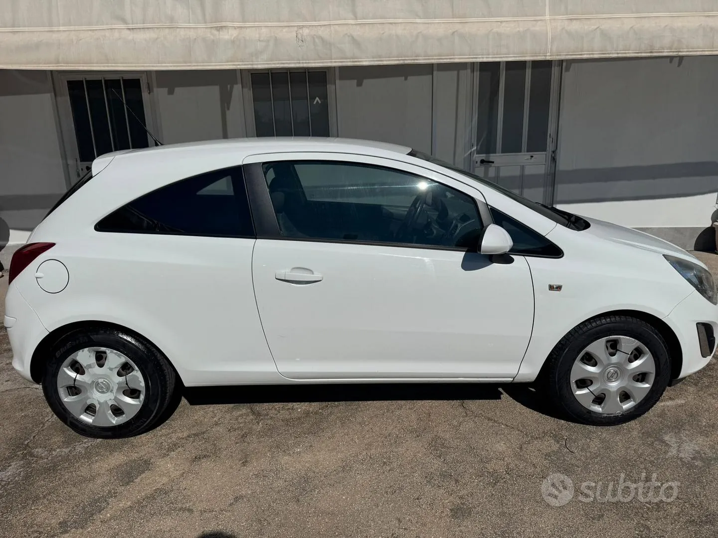 Opel Corsa 2012 photo 4