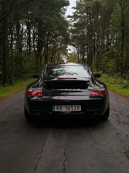 Porsche 911 Carrera 4