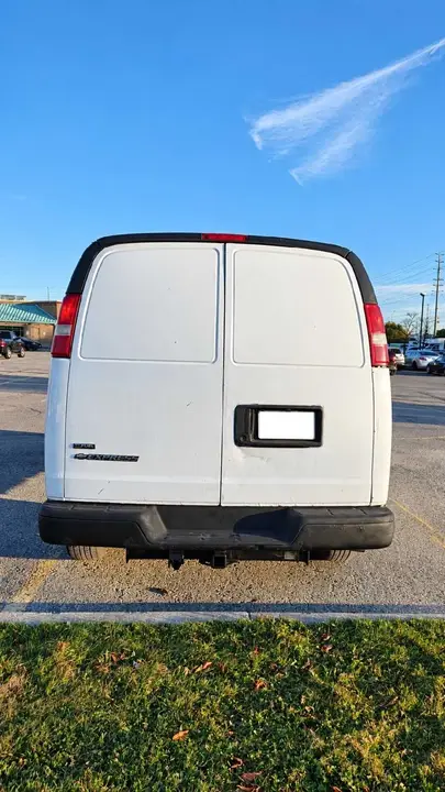 Chevrolet Express 2010 photo 3
