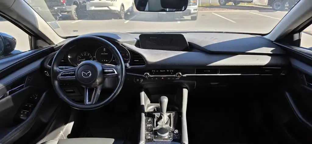 Mazda 3 2023 photo 3