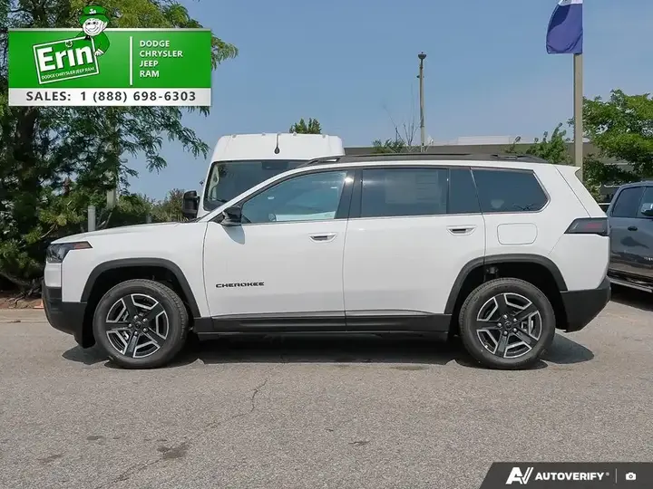 Jeep Cherokee 2026 photo 3