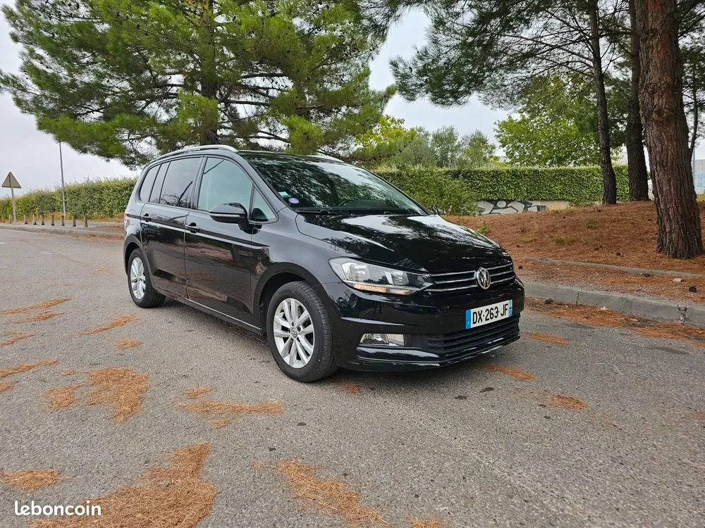 Volkswagen Touran 2015 photo 3