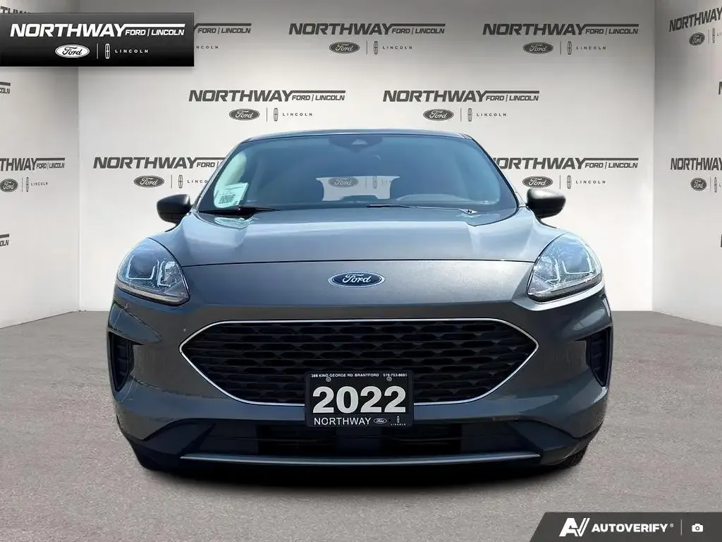 Ford Escape 2022 photo 2