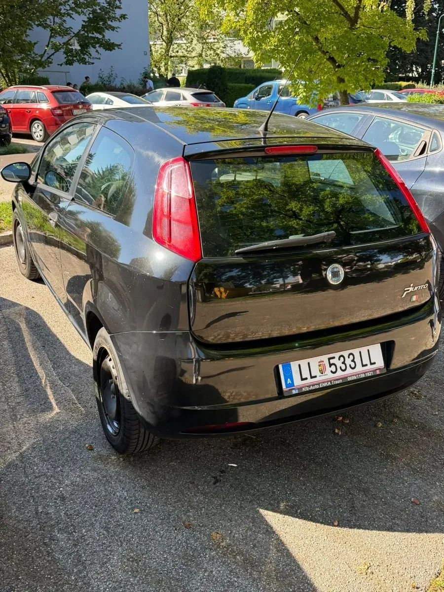 Fiat Punto 2009 photo 3