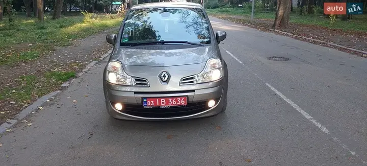Renault Grand Modus 2011 photo 2