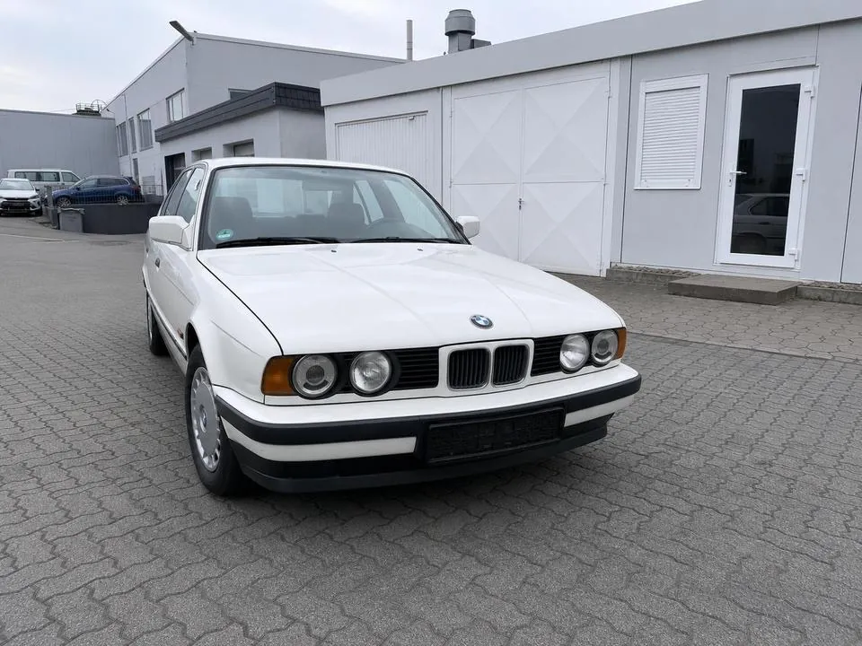 BMW 525I E34