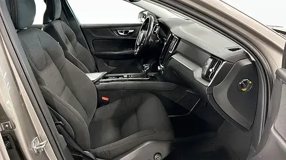 Volvo V60 Cross Country 2021 photo 3