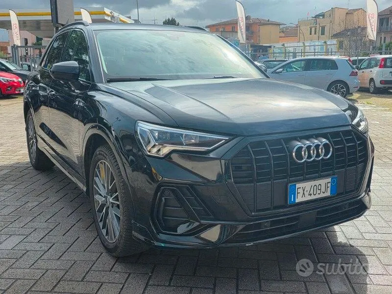 Audi Q3 2019 photo 2