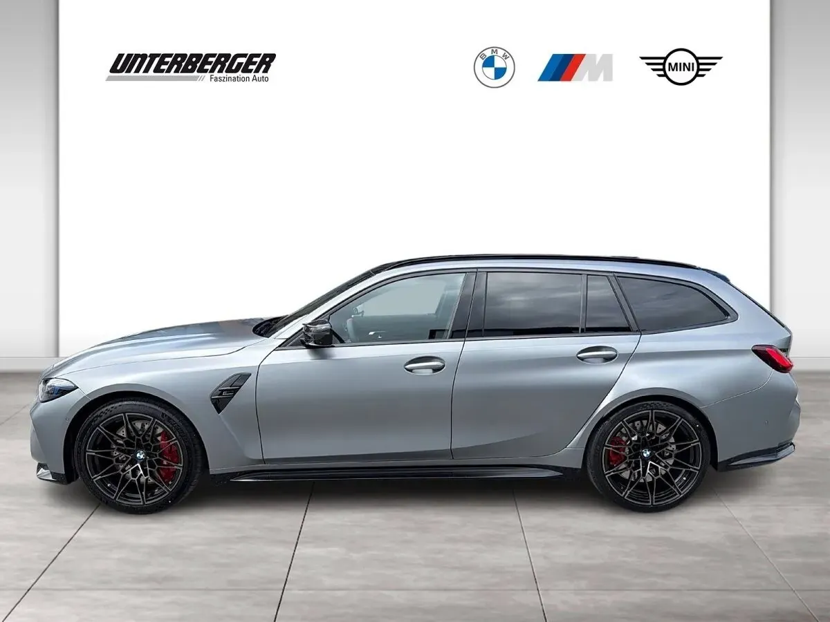 BMW 3 Series photo 3