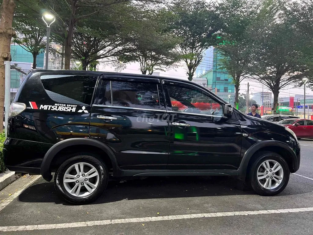Mitsubishi Zinger