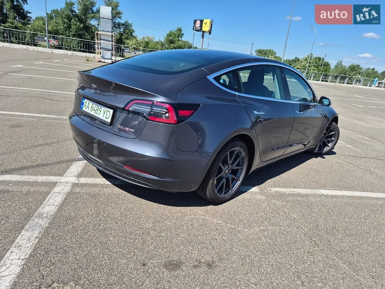 Tesla Model 3 2019 photo 4