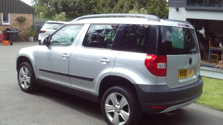 Skoda Yeti 2010 photo 3