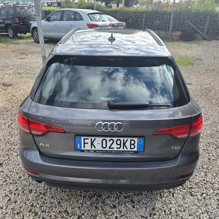 Audi A4 Avant 2017 photo 3