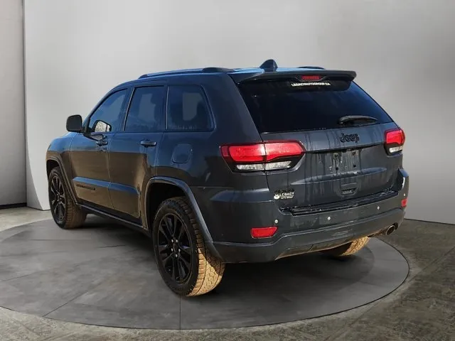 Jeep Grand Cherokee 2018 photo 3