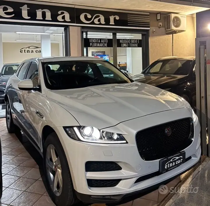 Jaguar F-Pace