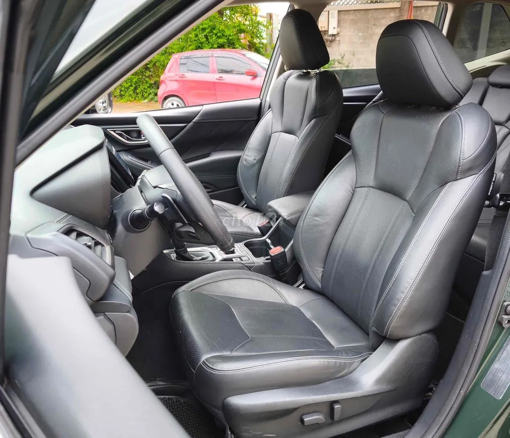 Subaru Forester 2023 photo 4