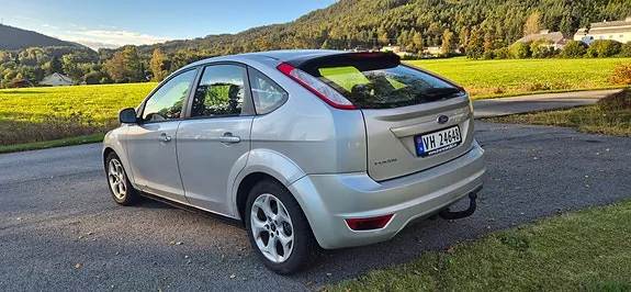 Ford Focus 2010 photo 3