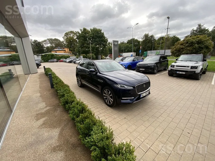 Jaguar F-Pace 2022 photo 2