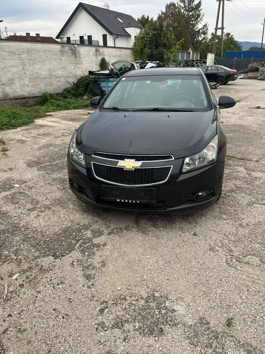 Chevrolet Cruze 2012 photo 2