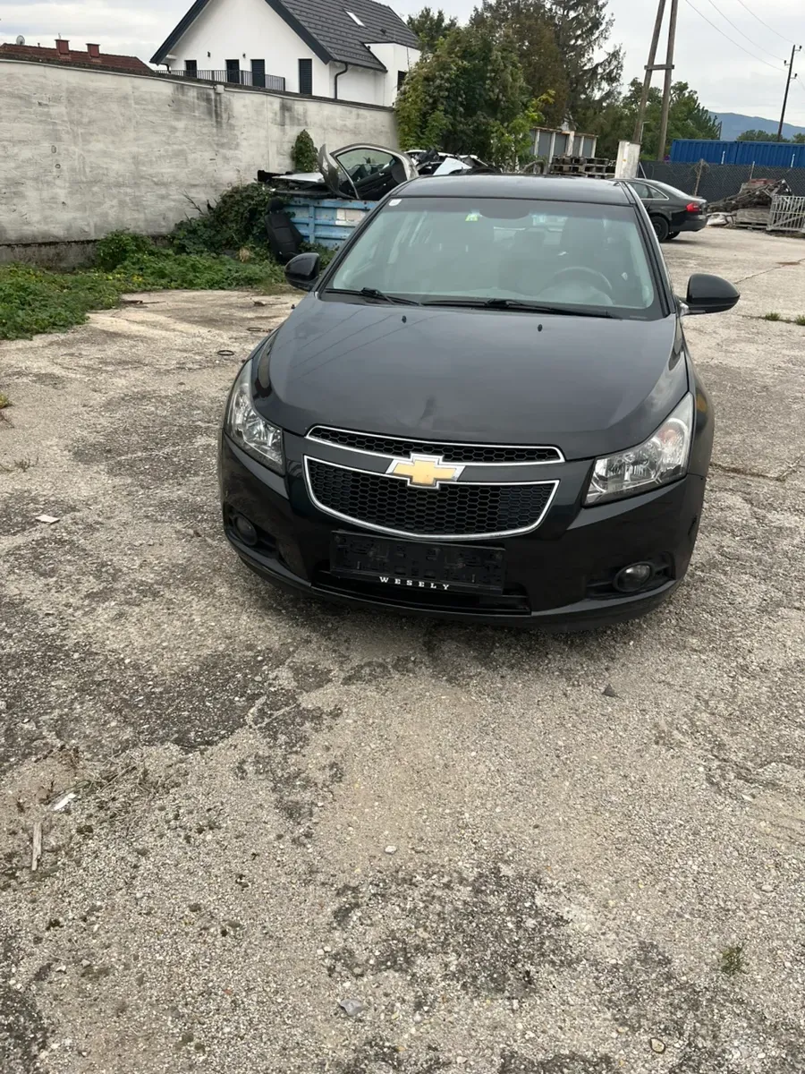 Chevrolet Cruze 2012 photo 3