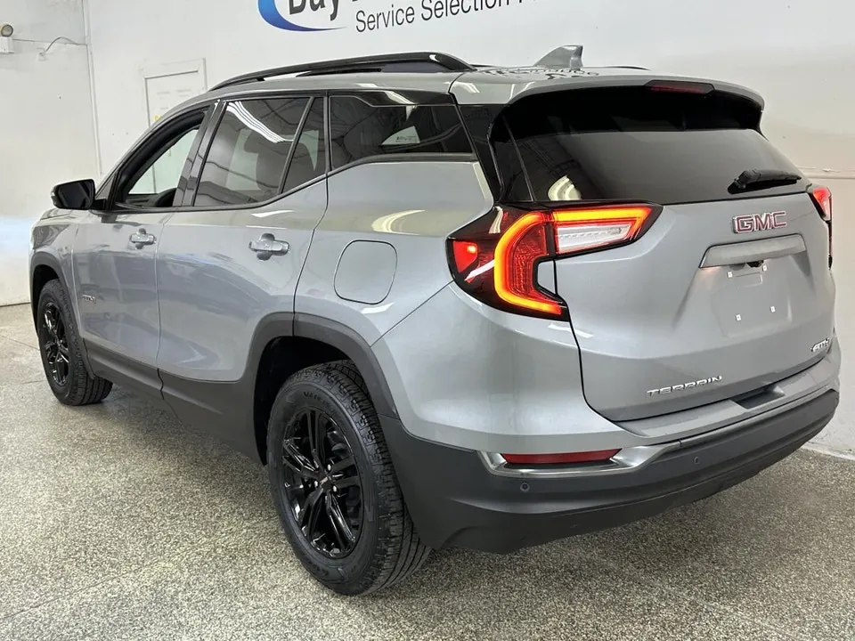 GMC Terrain 2024 photo 5