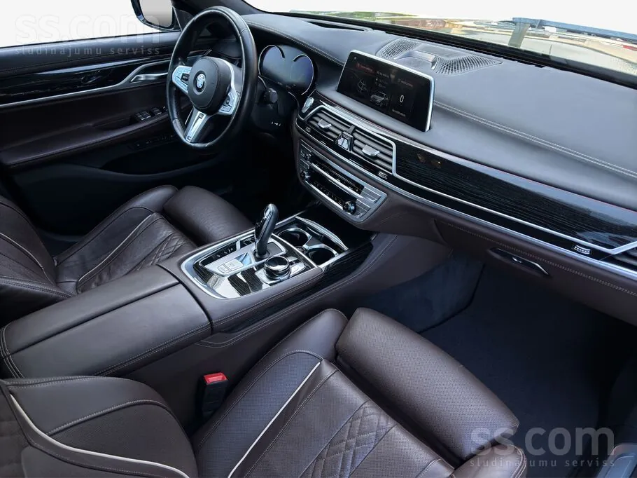 BMW 750I 2019 photo 5