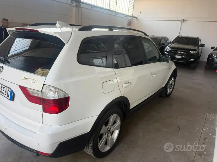 BMW X3 2009 photo 2