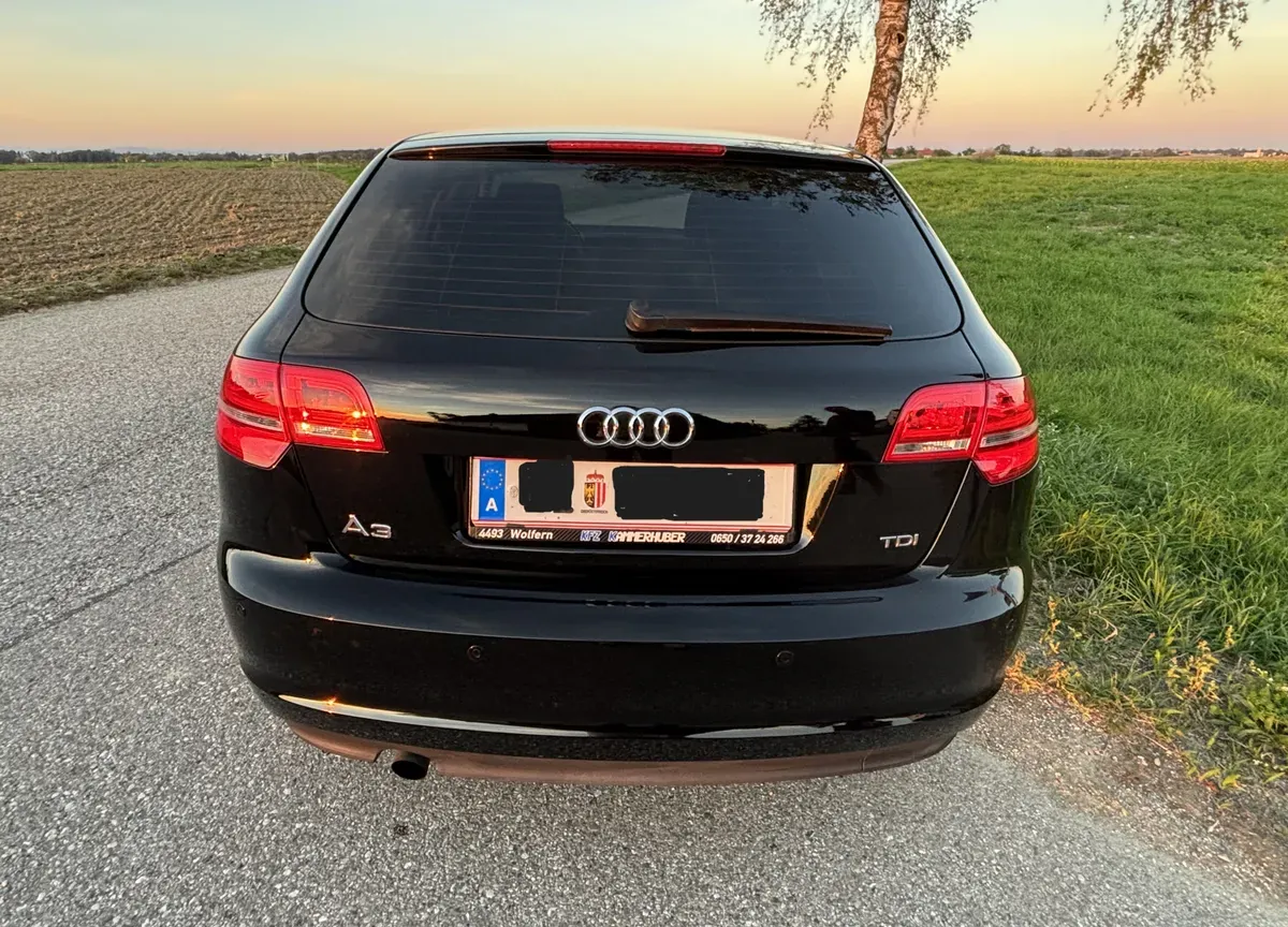 Audi A3 2012 photo 2