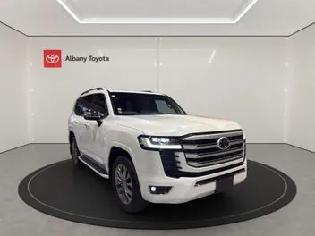 Toyota Land Cruiser 2023 photo 2