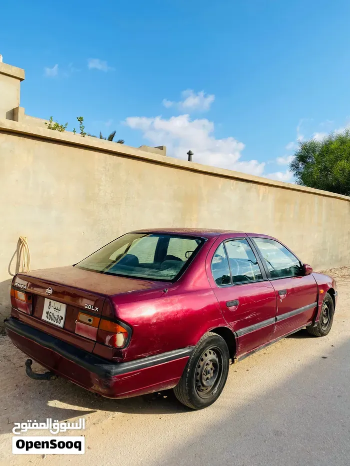 Nissan Primera 2000 photo 2