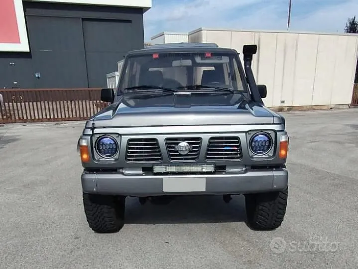 Nissan Patrol 1989 photo 2