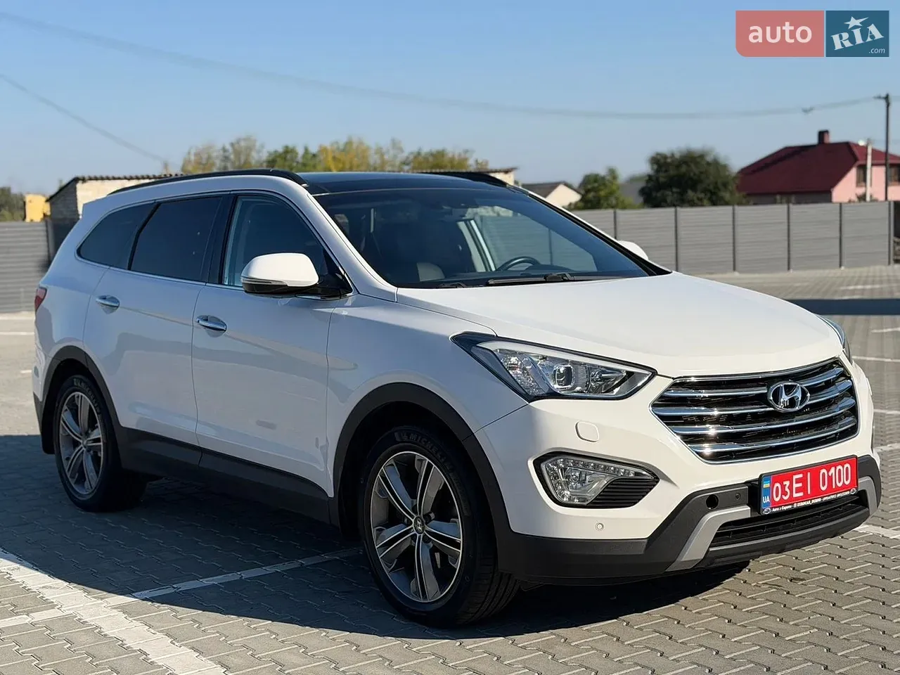 Hyundai Grand Santa Fe 2015 photo 3
