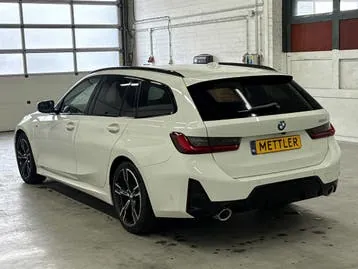 BMW 3 Series 2024 photo 3