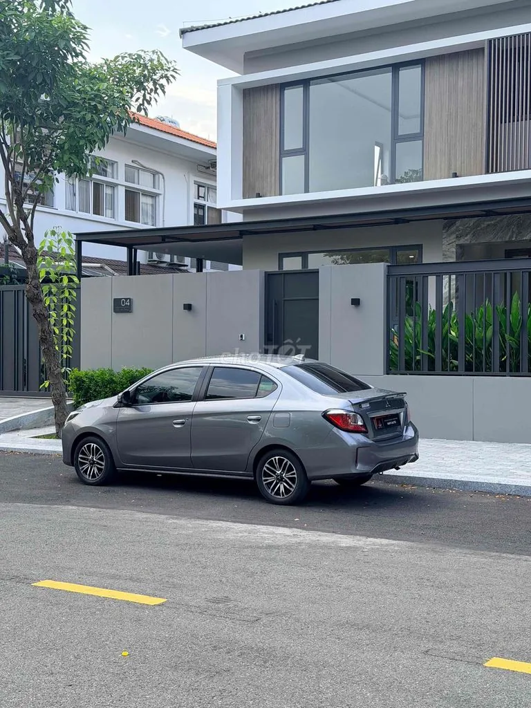 Mitsubishi Attrage 2021 photo 2