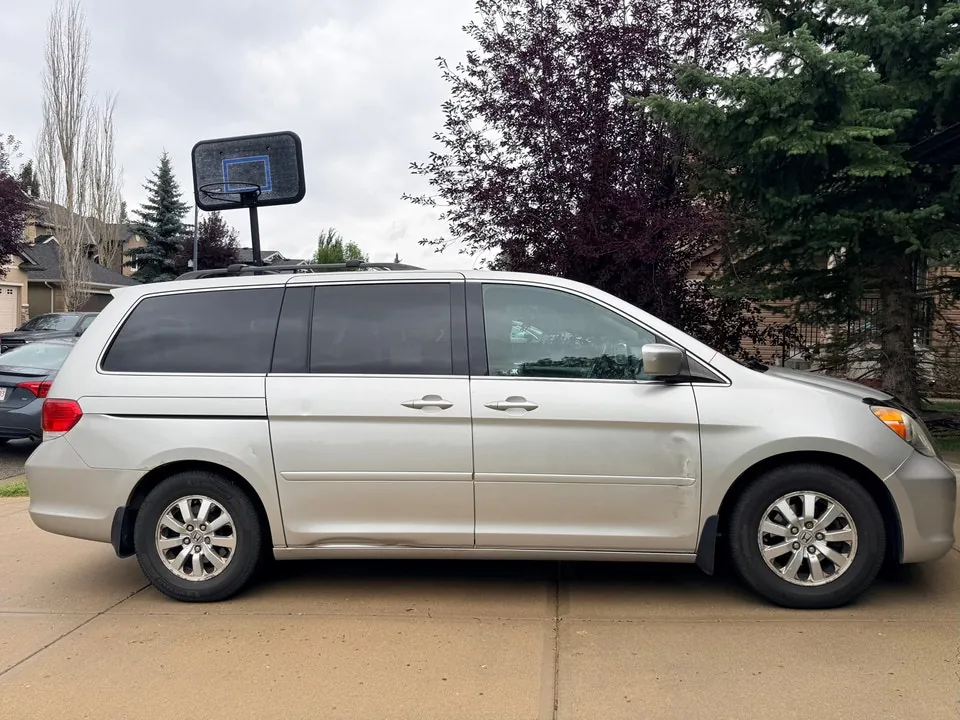 Honda Odyssey 2008 photo 2