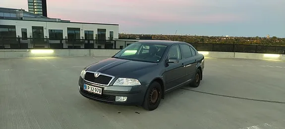 Skoda Octavia 2007 photo 2