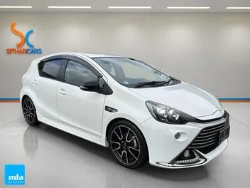 Toyota Aqua 2014 photo 2