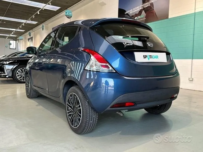 Lancia Ypsilon 2022 photo 3