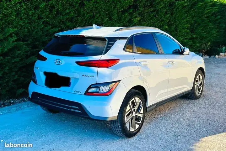 Hyundai Kona 2021 photo 2