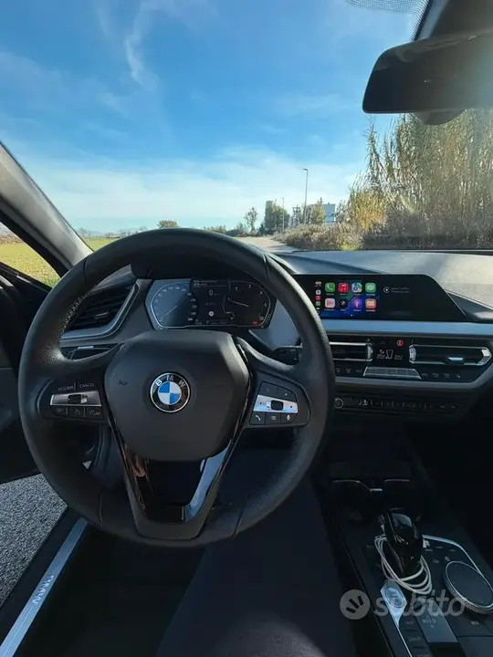 BMW 1 Series 2024 photo 3