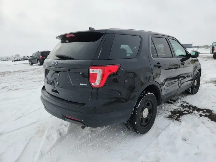 Ford Explorer 2019 photo 4