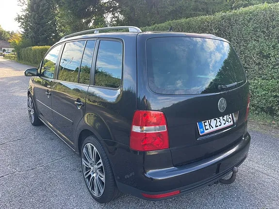 Volkswagen Touran 2005 photo 4