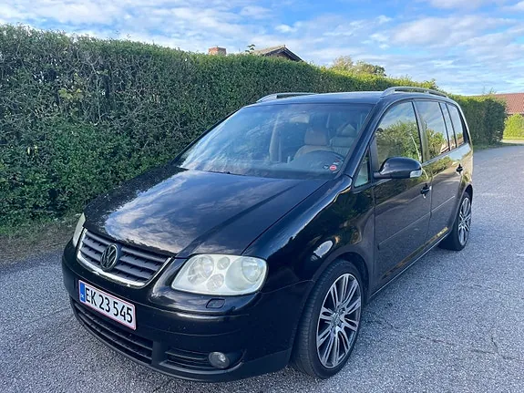 Volkswagen Touran 2005 photo 2
