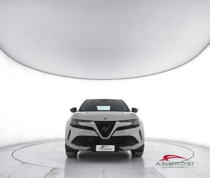 Alfa Romeo Junior 2025 photo 5