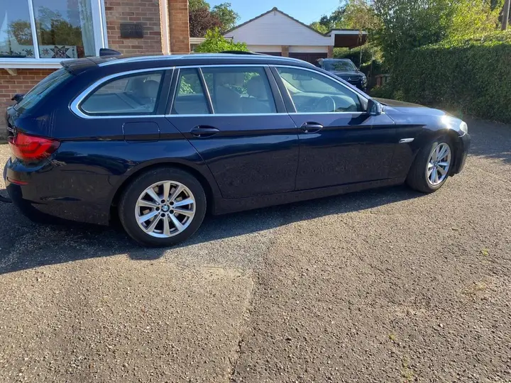 BMW 5 Series 2012 photo 4