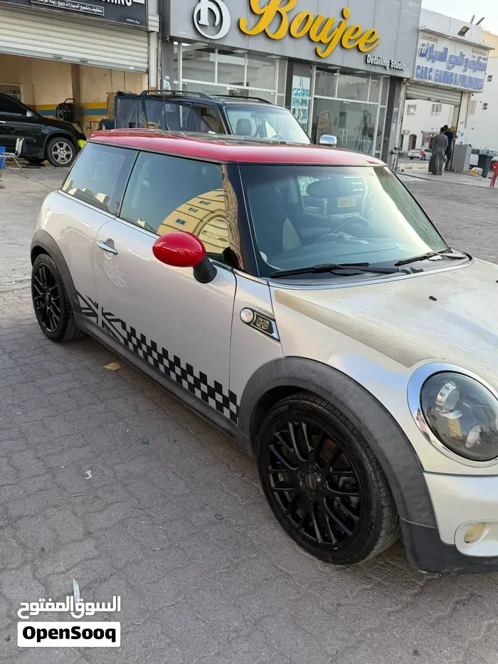 Mini Cooper 2010 photo 2