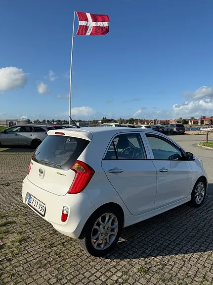 Kia Picanto 2012 photo 4